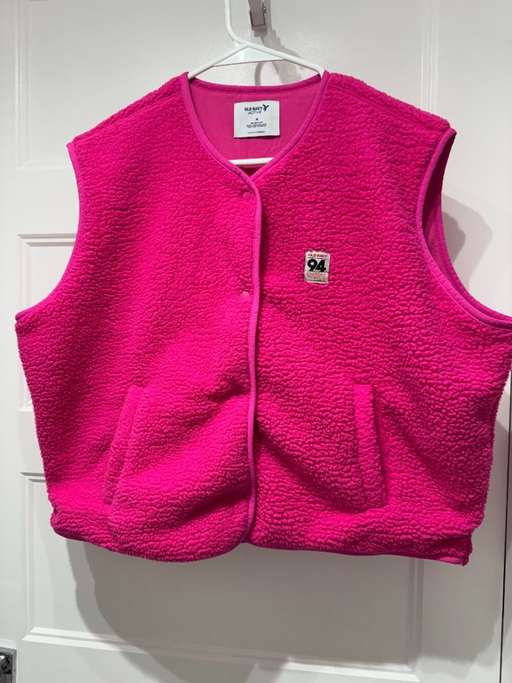 Old Navy Hot Pink Sherpa Vest – Women's Medium